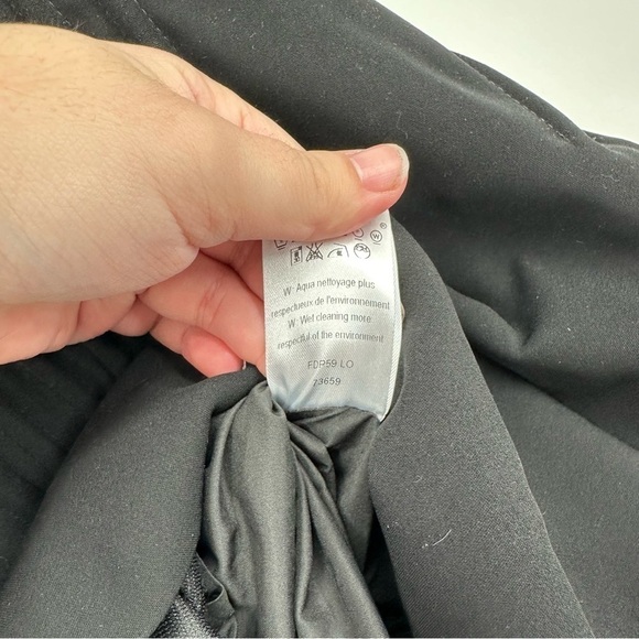 AUTHENTIC Louis Vuitton Black Bodice Dress Uniform Size 2 - Picture 6 of 6